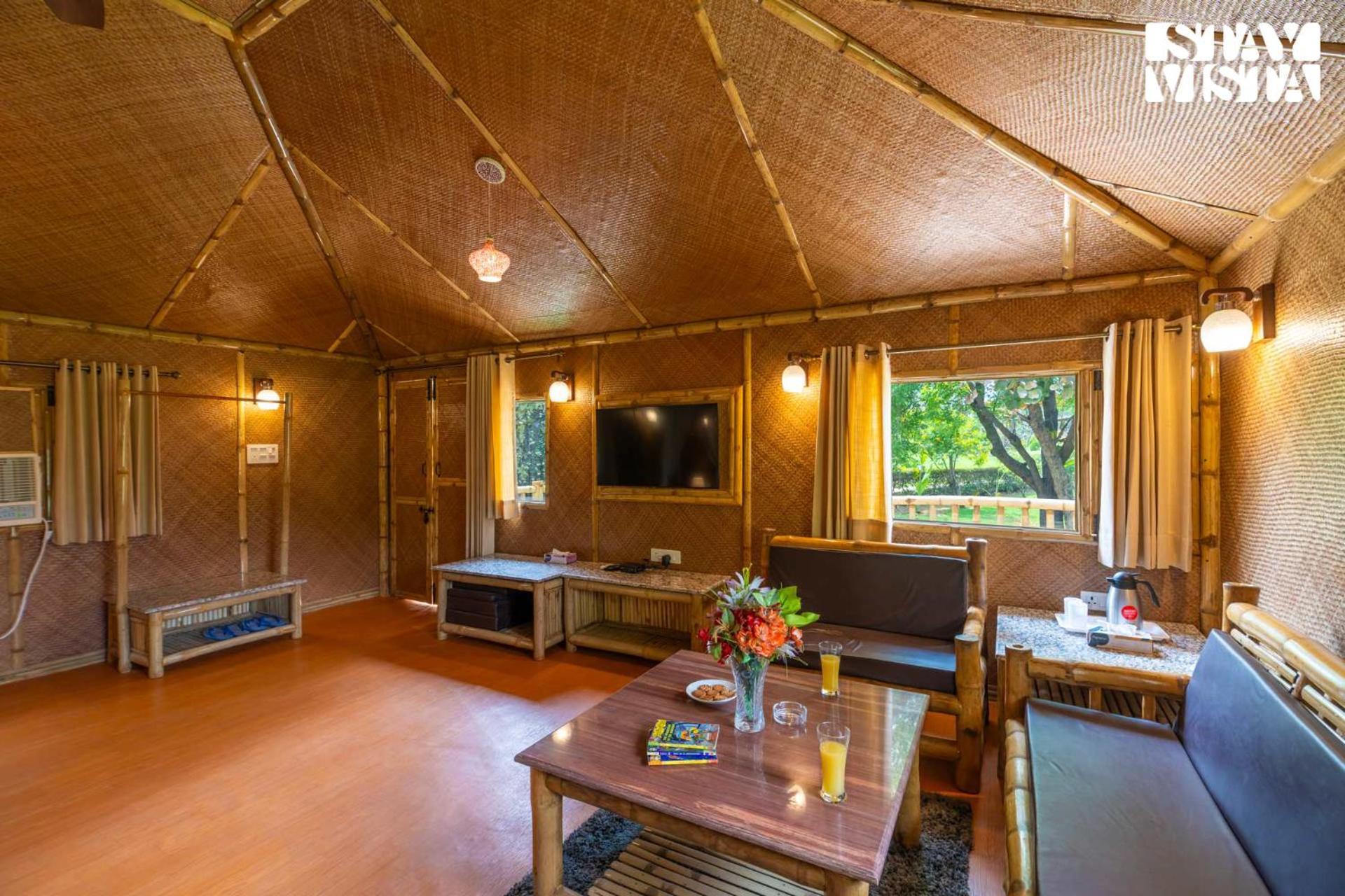Stayvista At Maple Farms With Pool, Bbq & Bonfire Sohna Eksteriør billede
