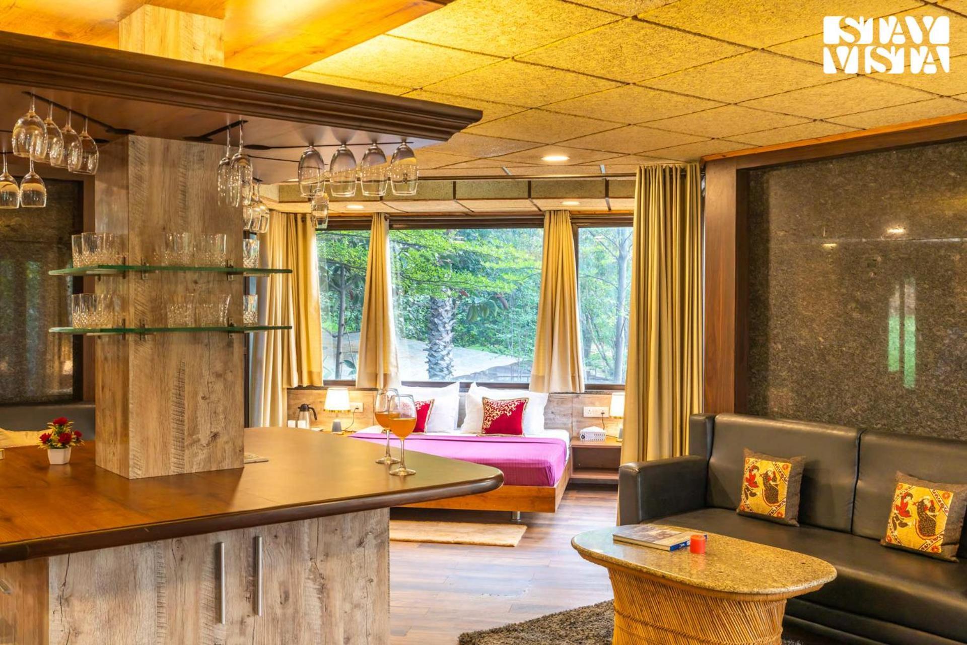 Stayvista At Maple Farms With Pool, Bbq & Bonfire Sohna Eksteriør billede