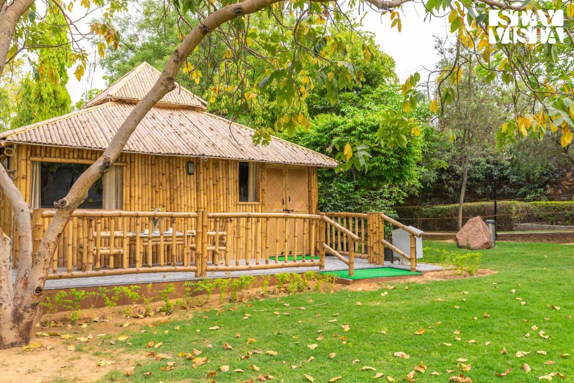 Stayvista At Maple Farms With Pool, Bbq & Bonfire Sohna Eksteriør billede